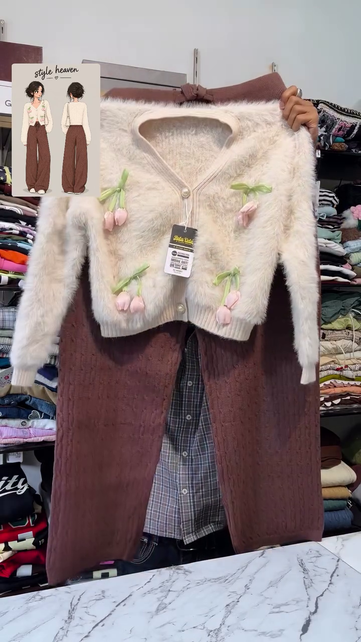 ♡ Cream Fuzzy Cardigan With 3D Pink Tulip Details Paired With Textured Brown Wide-Leg Pants
