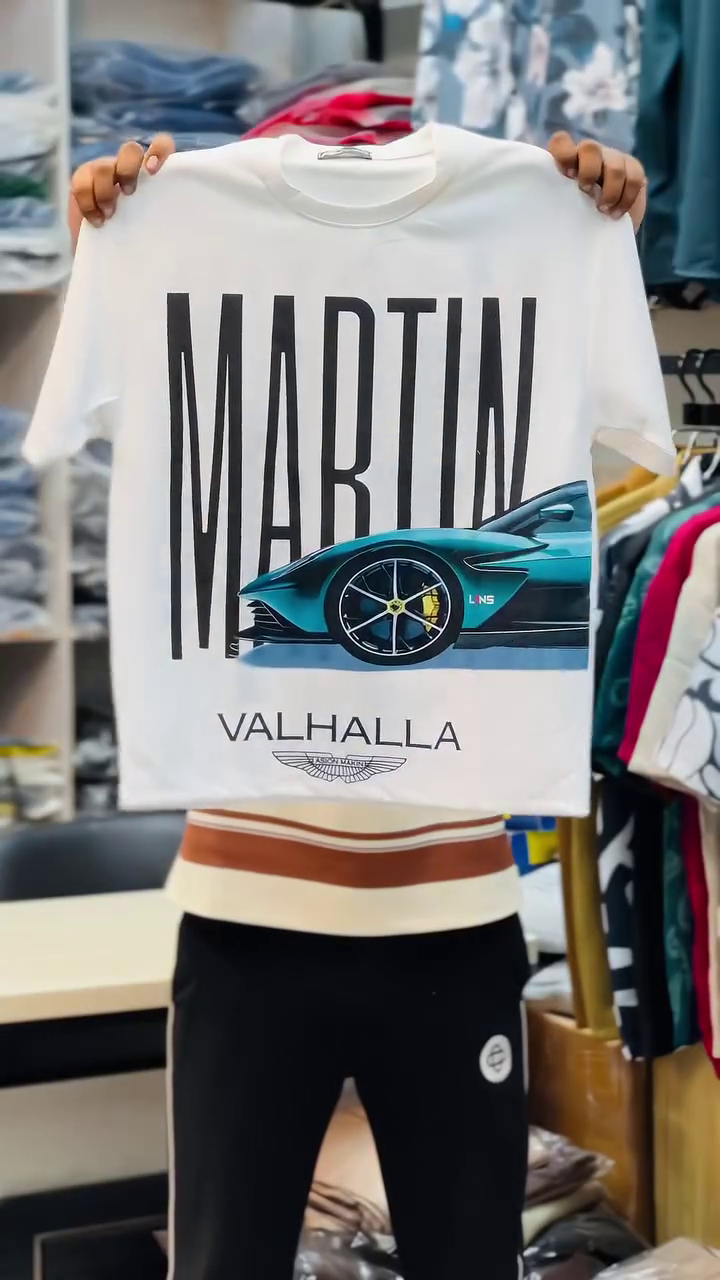 ⚡ Statement White Oversized Sports Car Graphic T-Shirt With Bold Typography for Trendy Men’s Streetwear Fashion