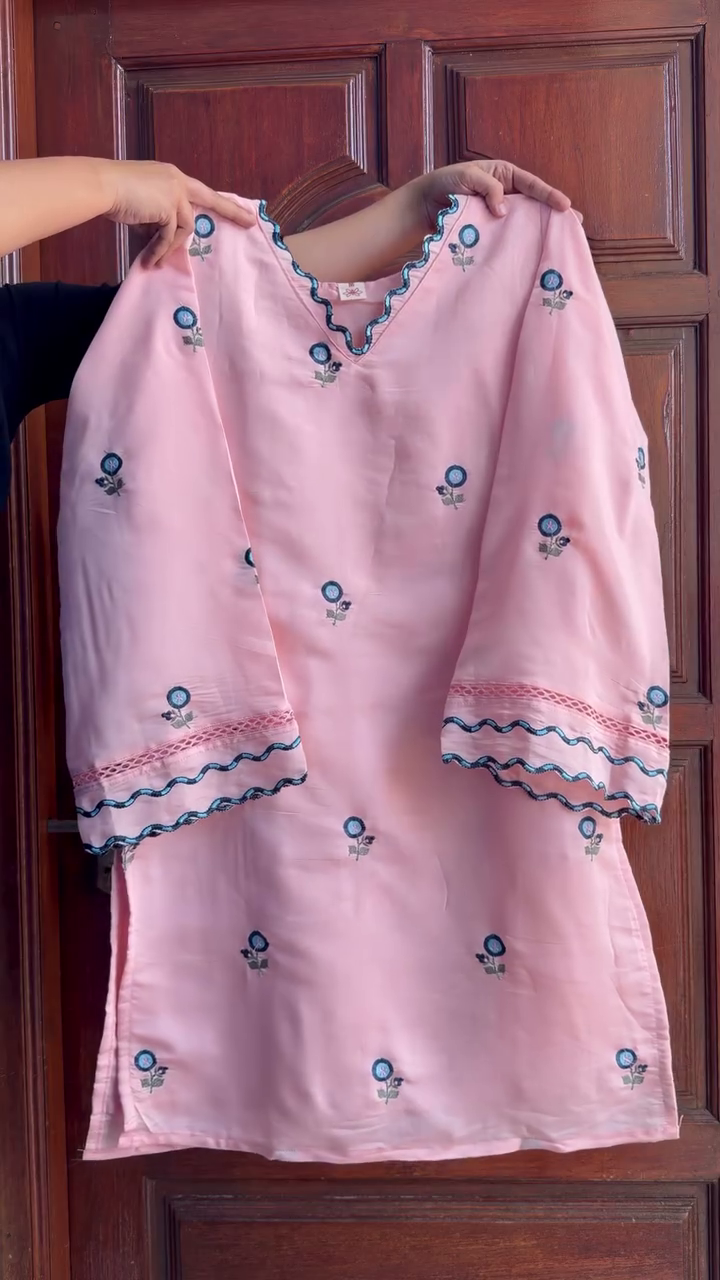 Baby Pink Embroidered Kurti with Delicate Blue Floral Motifs